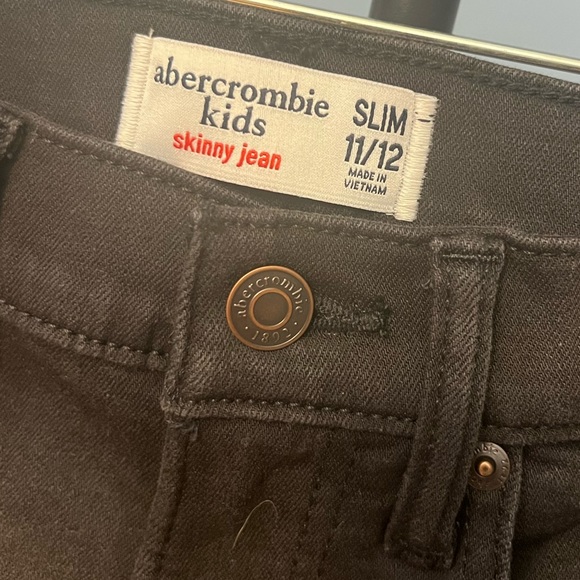 Abercrombie Kid's Skinny Jeans - Size 11/12 - Picture 3 of 4